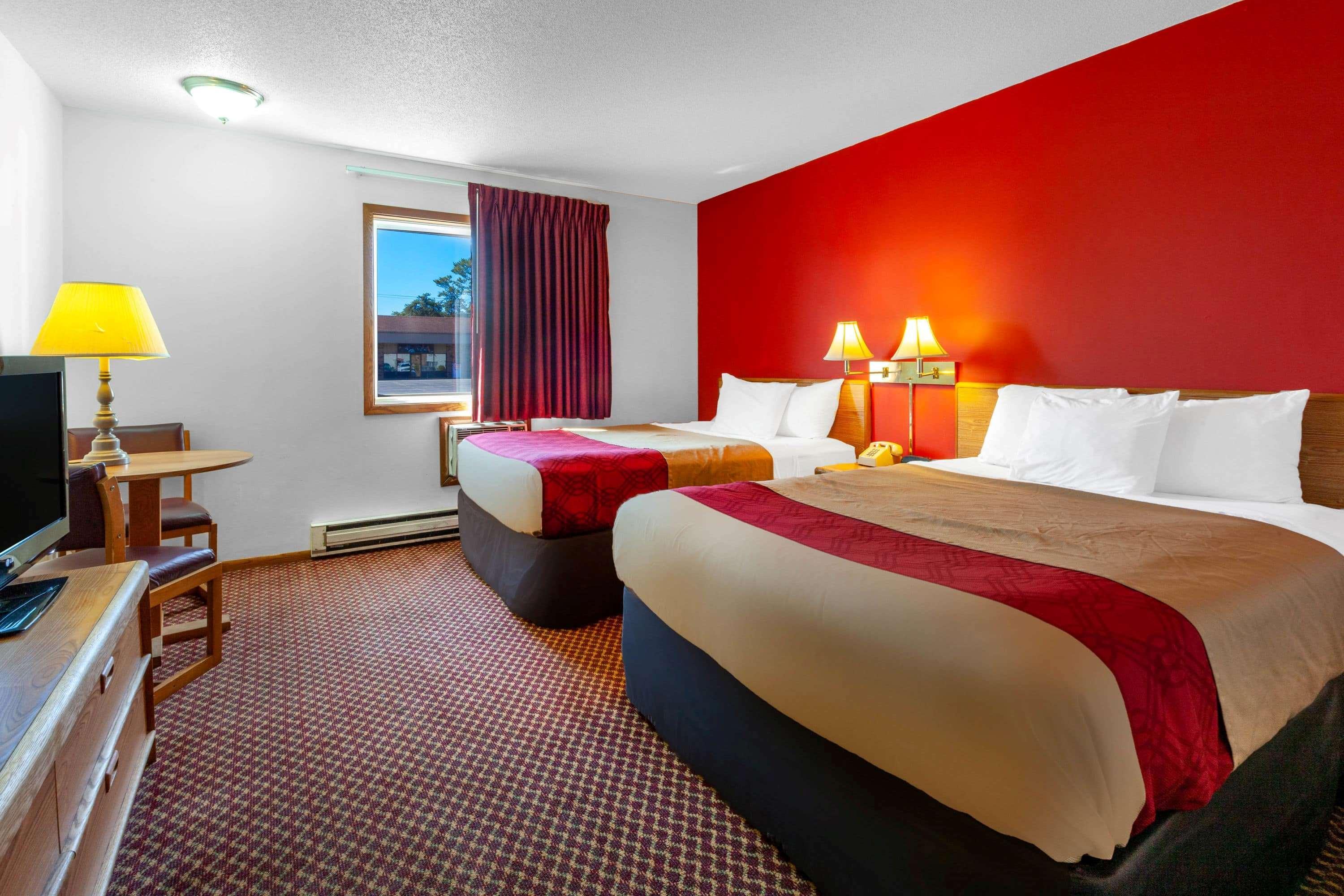 Travelodge By Wyndham Эсканаба Экстерьер фото
