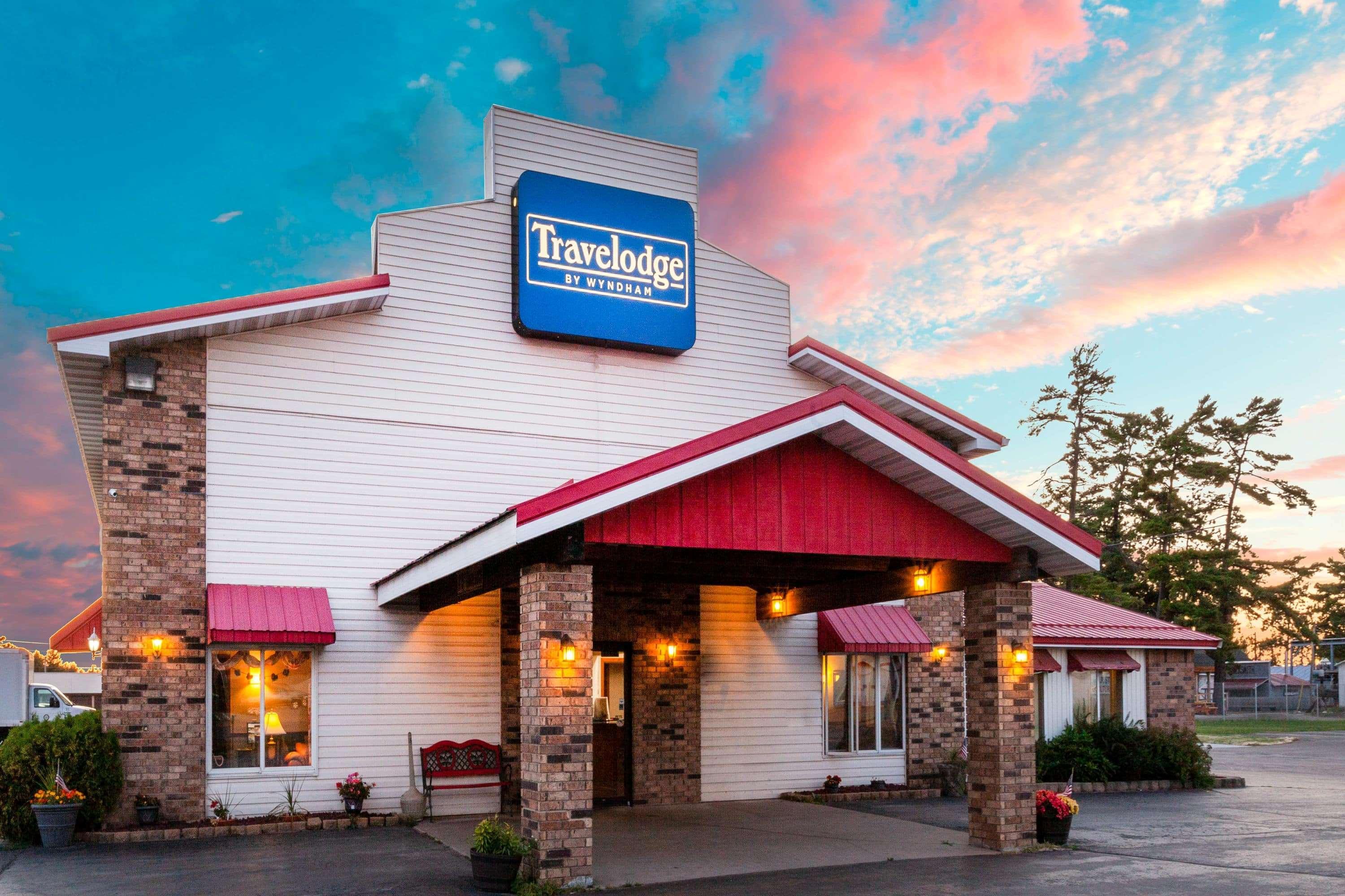 Travelodge By Wyndham Эсканаба Экстерьер фото